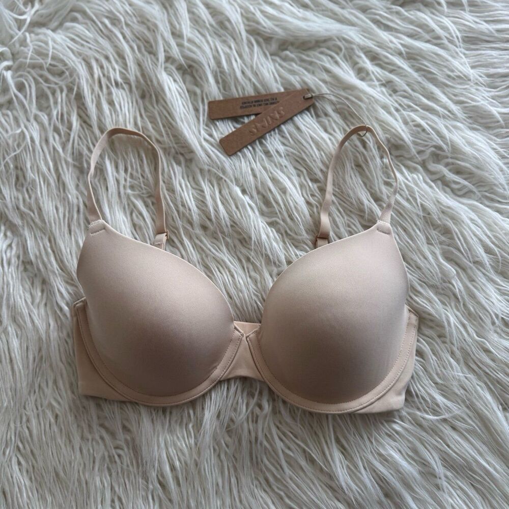 SKIMS Nude T-Shirt Bra